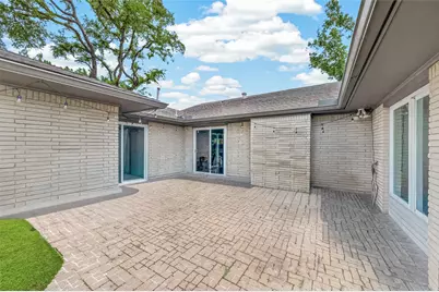 1703 Droxford Drive, Houston, TX 77008 - Photo 29