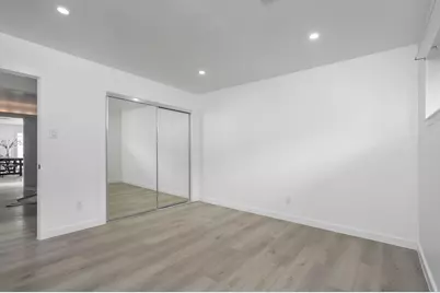 1703 Droxford Drive, Houston, TX 77008 - Photo 17