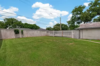 1703 Droxford Drive, Houston, TX 77008 - Photo 31