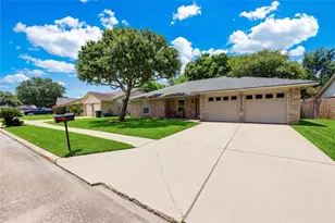 2314 Goodrich St, Pearland, TX 77581 - Photo 1