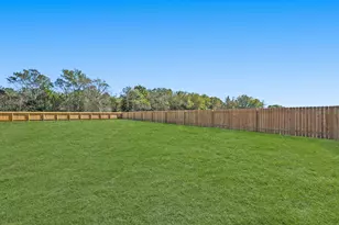 139 Wildflower Ln, Dayton, TX 77535 - Photo 19