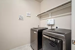 3058 Hawthorne Glen Ln, Dickinson, TX 77539 - Photo 17