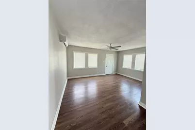 5140 Polk St, Houston, TX 77023 - Photo 3