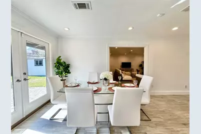 5421 Judalon Lane, Houston, TX 77056 - Photo 9