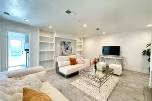 5421 Judalon Ln, Houston, TX 77056 - Photo 1