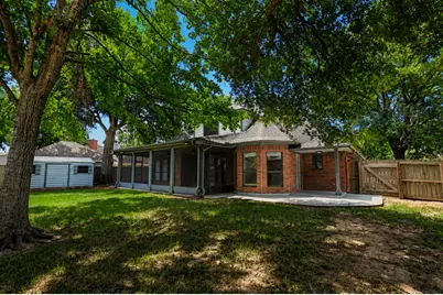 112 Portulaca Street, Lake Jackson, TX 77566 - Photo 17