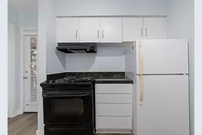 3300 Yorktown Street #26, Houston, TX 77056 - Photo 11
