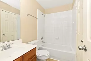 810 Regional Park Dr, Houston, TX 77060 - Photo 15