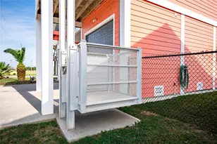 2296 E Crab St, Crystal Beach, TX 77650 - Photo 25