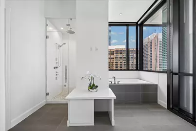 1211 Caroline Street #1901, Houston, TX 77002 - Photo 21