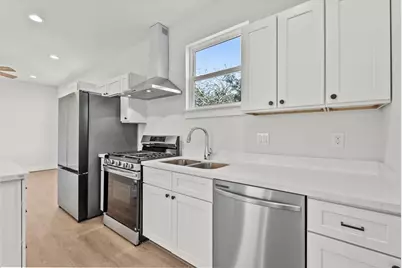 1910 Bayou Shore Drive, Galveston, TX 77551 - Photo 11