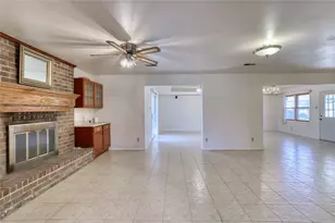 11234 Champion Wood Dr, Tomball, TX 77375 - Photo 9