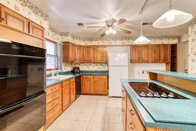 11234 Champion Wood Drive, Tomball, TX 77375 - Photo 17