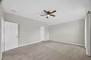 718 Harvest Bluff Dr, Rosharon, TX 77583 - Photo 17