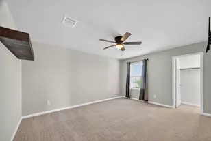 718 Harvest Bluff Dr, Rosharon, TX 77583 - Photo 33