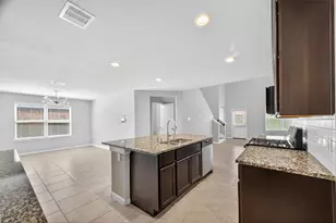 718 Harvest Bluff Dr, Rosharon, TX 77583 - Photo 9