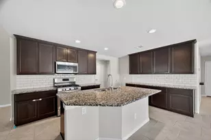 718 Harvest Bluff Dr, Rosharon, TX 77583 - Photo 11
