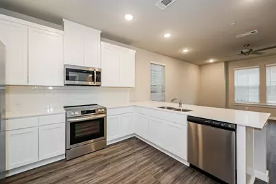 18624 Whimsic Alley, Shenandoah, TX 77385 - Photo 5