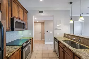 2203 Dorrington St, Houston, TX 77030 - Photo 17