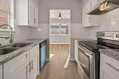 8746 Parkway Forest Drive, Houston, TX 77044 - Photo 9