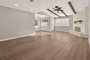 8746 Parkway Forest Dr, Houston, TX 77044 - Photo 7