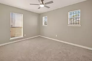 8746 Parkway Forest Dr, Houston, TX 77044 - Photo 17