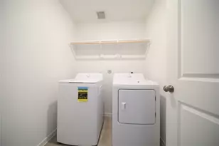 9314 Speckled Trout Dr, Baytown, TX 77521 - Photo 17