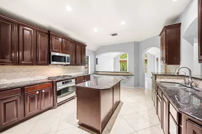 802 Floriencia Street, Sugar Land, TX 77479 - Photo 15