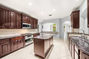 802 Floriencia St, Sugar Land, TX 77479 - Photo 15