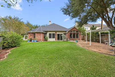 802 Floriencia Street, Sugar Land, TX 77479 - Photo 35