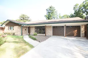 10511 Eddystone Dr, Houston, TX 77043 - Photo 1