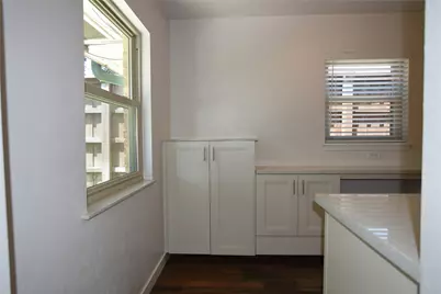 10511 Eddystone Drive, Houston, TX 77043 - Photo 11