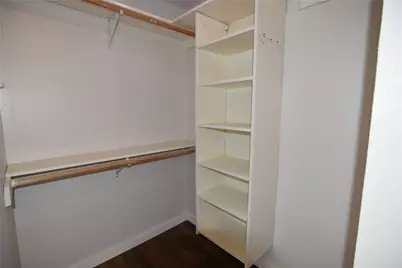 10511 Eddystone Drive, Houston, TX 77043 - Photo 19