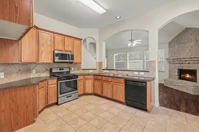 4921 Summer Ridge Drive, Conroe, TX 77303 - Photo 19