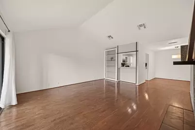 2829 Timmons Lane #144, Houston, TX 77027 - Photo 3