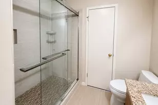 2910 Grants Lake Blvd, Sugar Land, TX 77479 - Photo 5