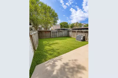2910 Grants Lake Boulevard #1008, Sugar Land, TX 77479 - Photo 9
