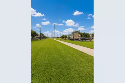 2910 Grants Lake Boulevard #1008, Sugar Land, TX 77479 - Photo 11