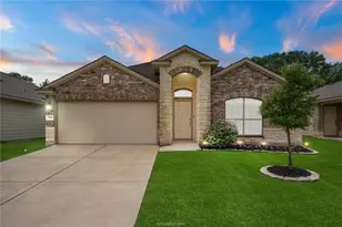 1939 Thorndyke Ln, Bryan, TX 77807 - Photo 1