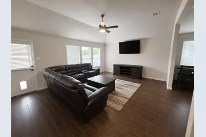 417 Kohls Crest Road, La Porte, TX 77571 - Photo 7