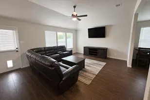 417 Kohls Crest Rd, La Porte, TX 77571 - Photo 7