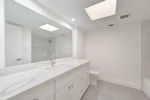 50 Saddlebrook Ln, Houston, TX 77024 - Photo 33