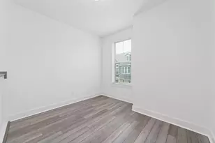 10974 Swang Link Dr, Houston, TX 77043 - Photo 19