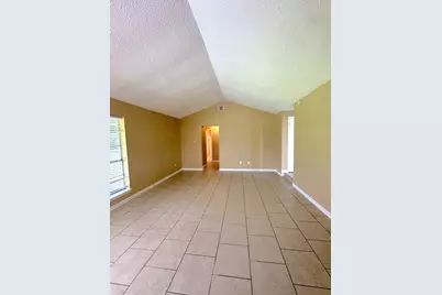 12210 Roandale Drive, Houston, TX 77048 - Photo 11