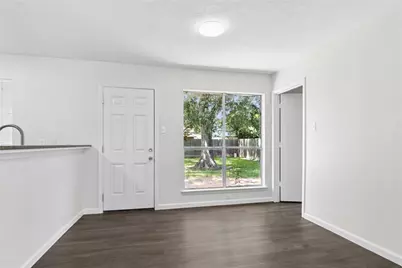 2504 Ewell Drive, League City, TX 77573 - Photo 7