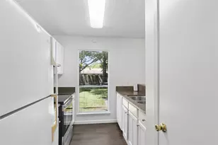 2504 Ewell Dr, League City, TX 77573 - Photo 9