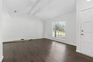 2504 Ewell Dr, League City, TX 77573 - Photo 5