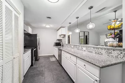 12215 Hillcroft Street, Houston, TX 77035 - Photo 11