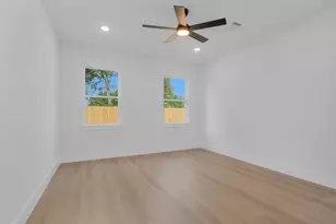 8646 Valley Gold Ct, Houston, TX 77078 - Photo 15