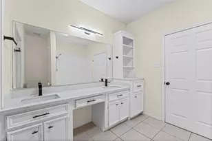 1310 E James St, Baytown, TX 77520 - Photo 15